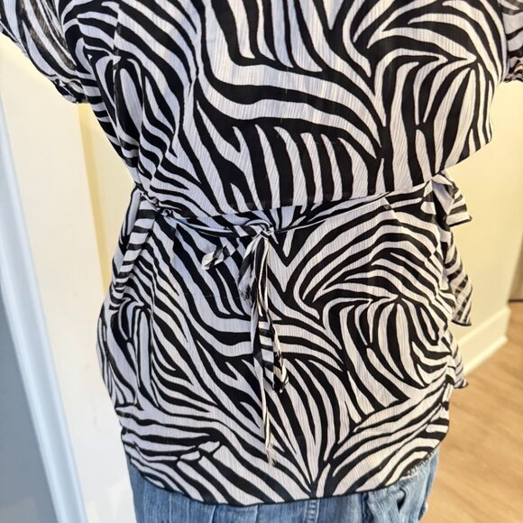 Vintage Ruffled Blouse \ Y2K Zebra Print Top by IZ Byer - Picture 6 of 13